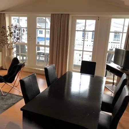 Penthouse Groote 551 *